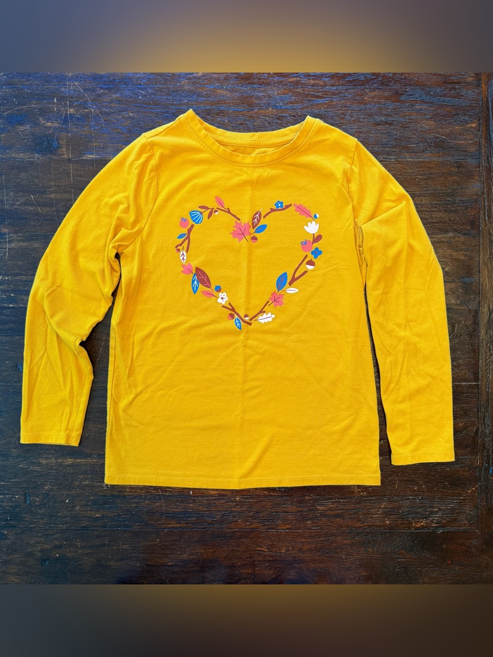 Cat & Jack Long Sleeve Graphic Tshirt Fall Leaves Heart M (7/8)